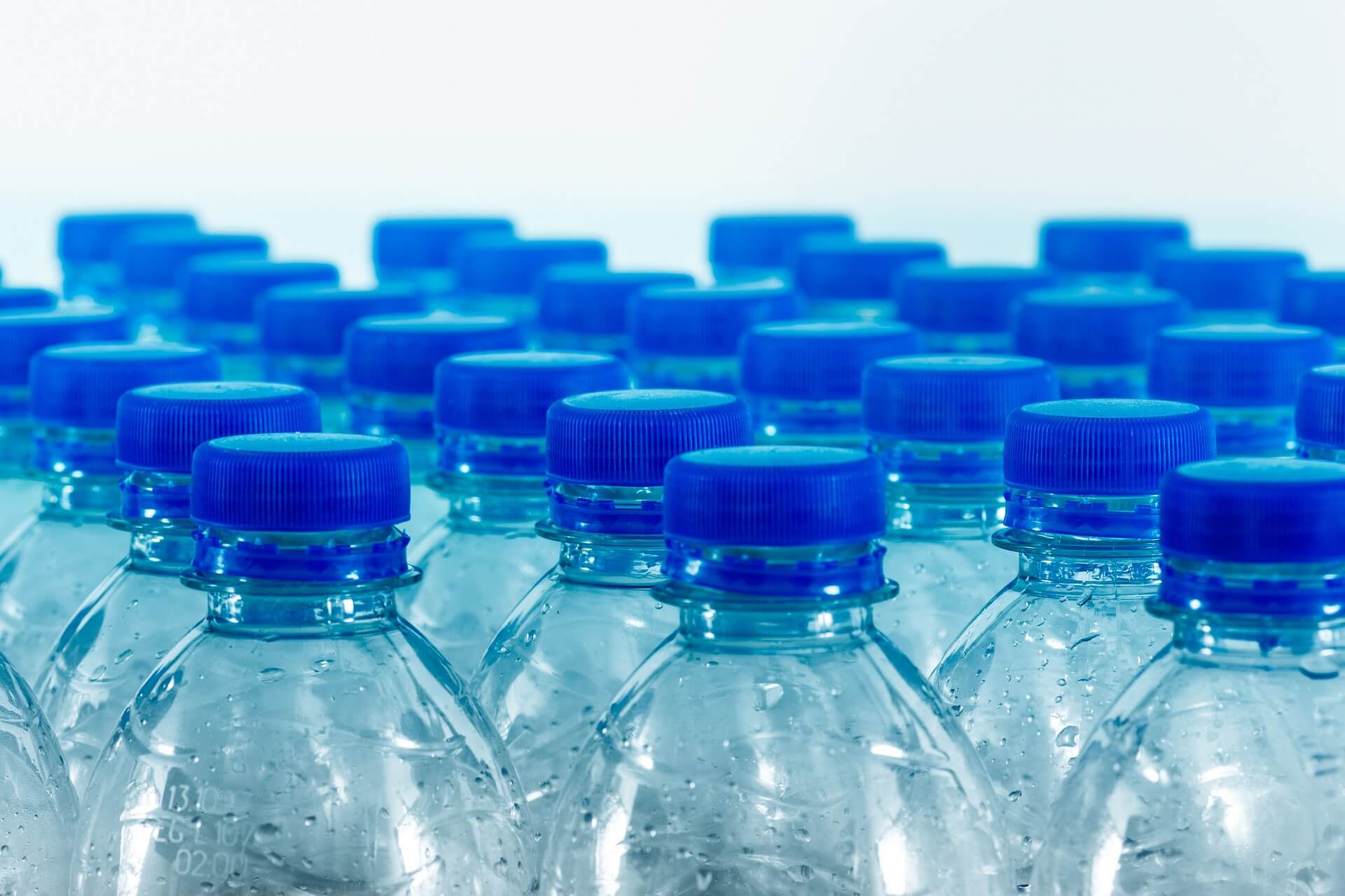 Interdiction Des Petites Bouteilles En Plastique : Une Proposition De ...